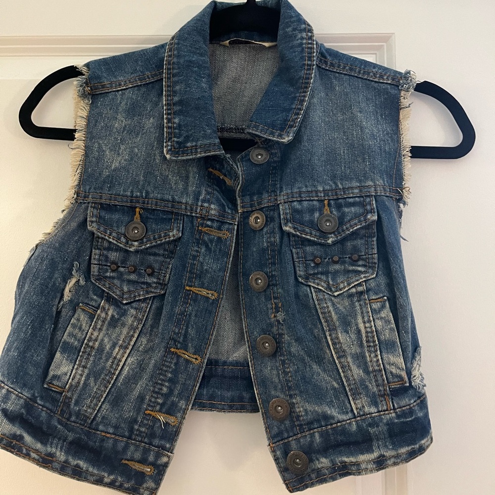 Small Jean cropped vest
